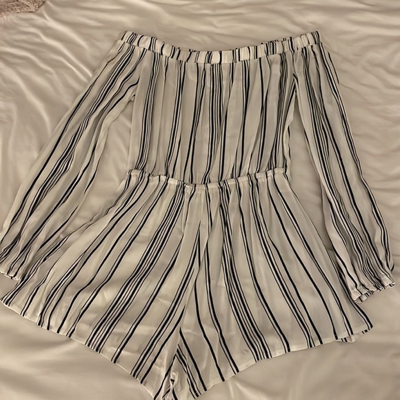 Black and White Striped Pacsun Off the Shoulder Romper - Picture 5 of 6